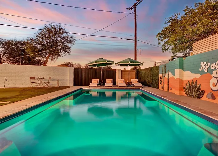Beatrice Mini-resort Scottsdale