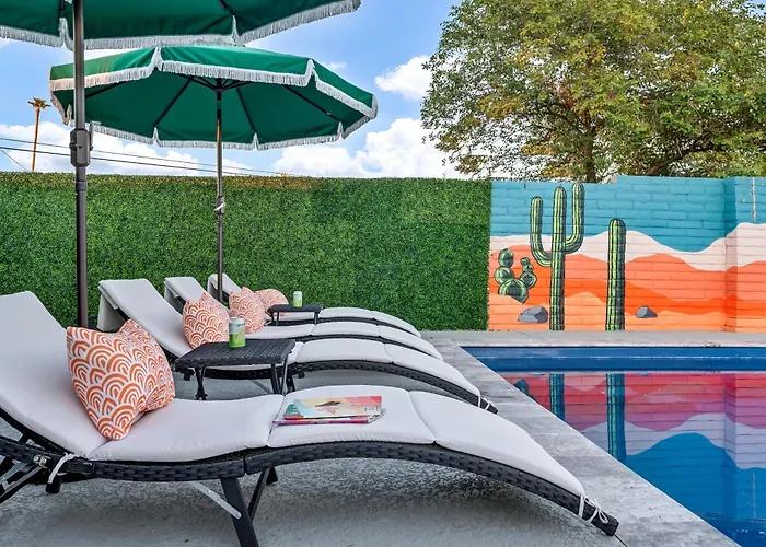 Beatrice Mini-resort Scottsdale